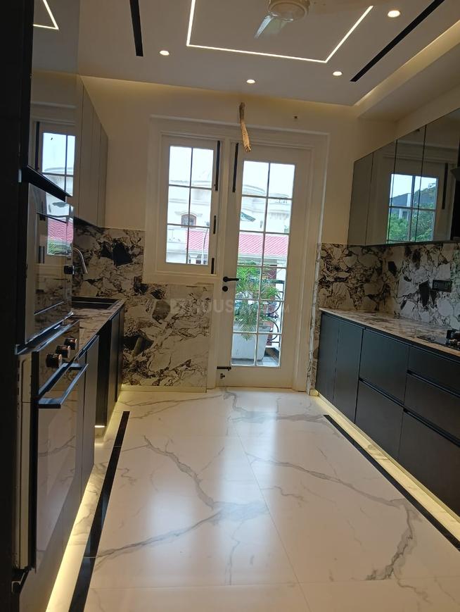 Luxury Floors Gee Aar - Image 5