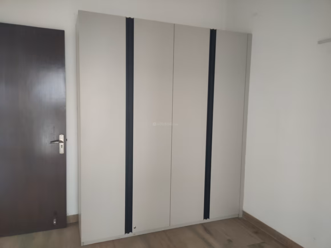 Ace Palm Floors Apartment - Image 7