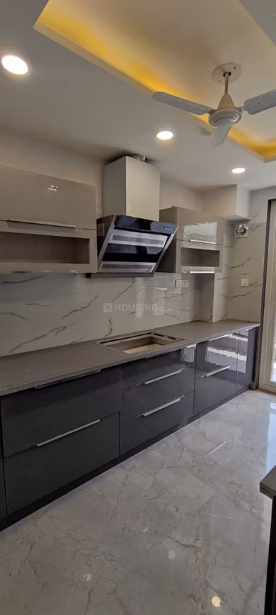 Paramount Luxury Floors Sector 57 - Image 7