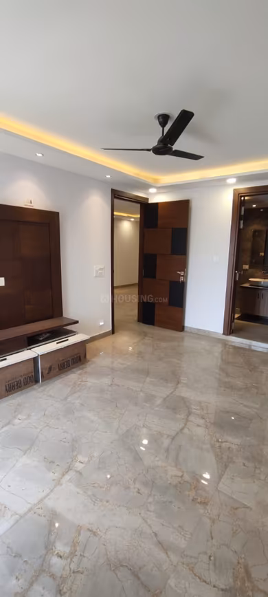 Paramount Luxury Floors Sector 57 - Image 10