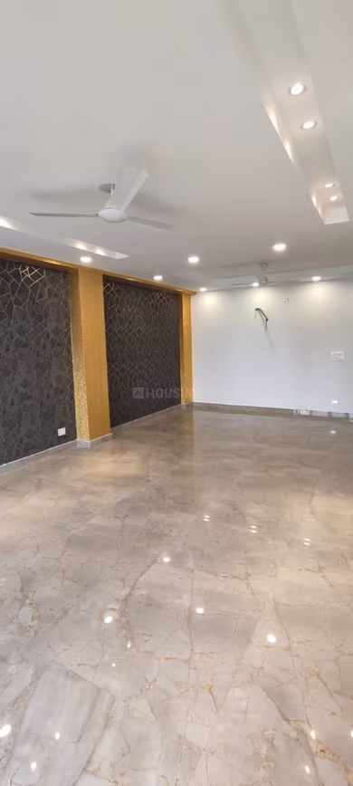 Paramount Luxury Floors Sector 57 - Image 12