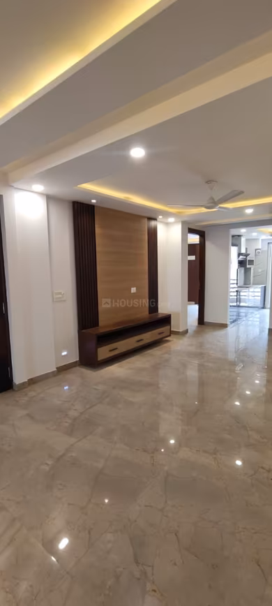 Paramount Luxury Floors Sector 57 - Image 13
