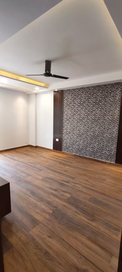 Paramount Luxury Floors Sector 57 - Image 14