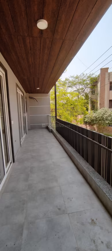 Paramount Luxury Floors Sector 57 - Image 20