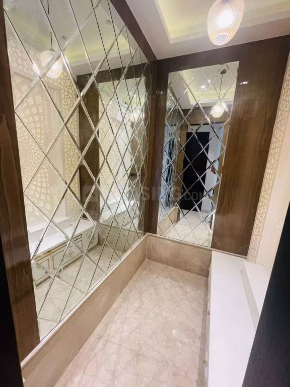 Paramount Luxury Floors Sector 57 - Image 21