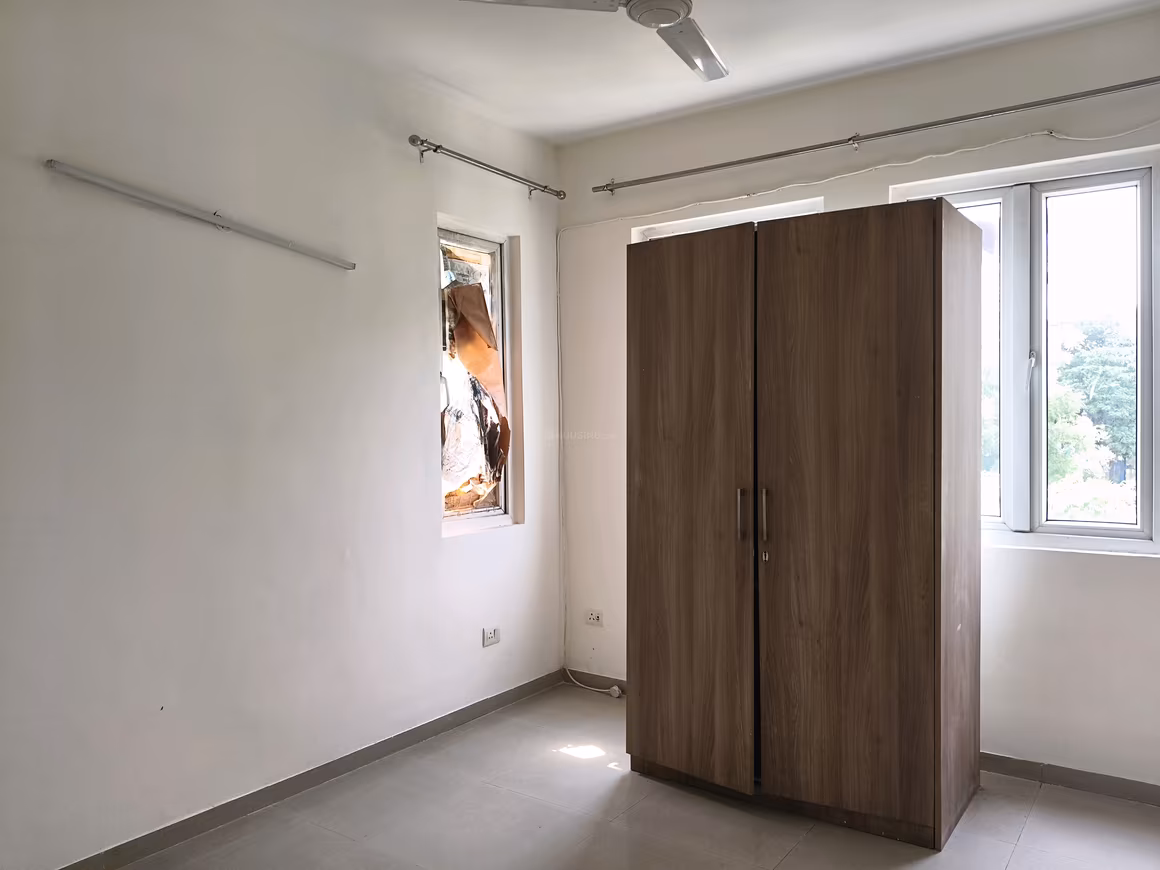 Emaar Emerald Floors - Image 12