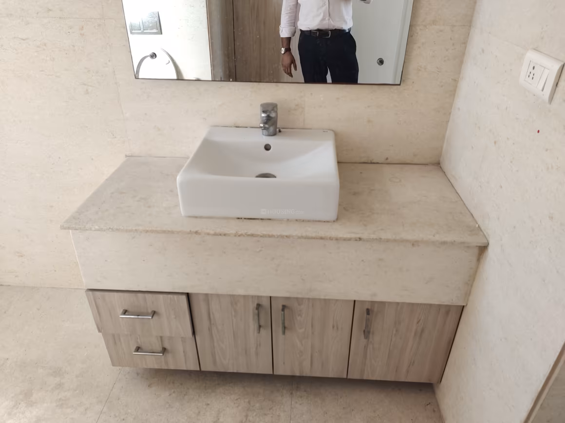 Emaar MGF The Palm Drive - Image 19