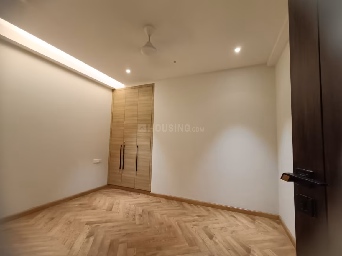 AS Luxury Floor 5 - Image 2