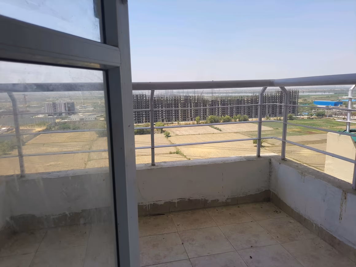 Indiabulls Centrum Park - Image 12