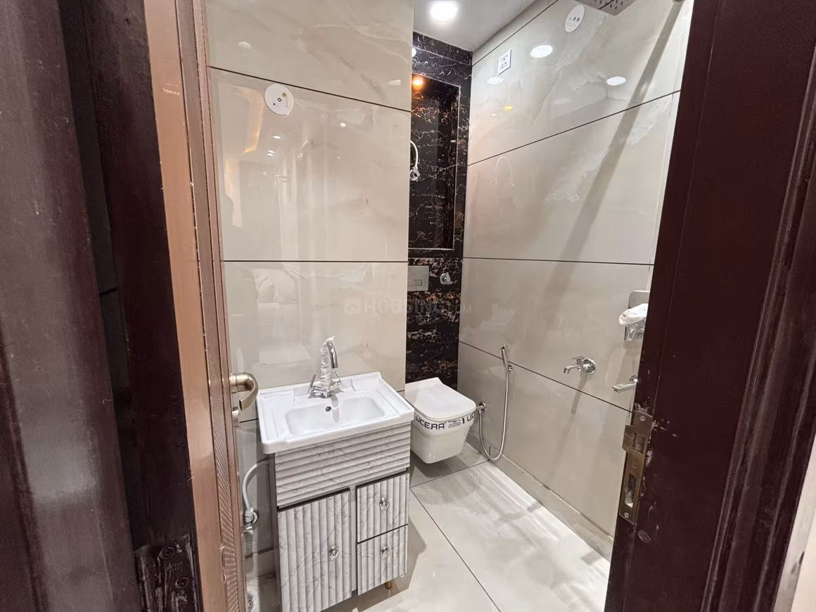Royal Ultra Luxury Floors - Image 24