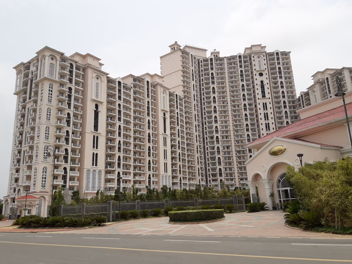 DLF Regal Gardens - Main Image