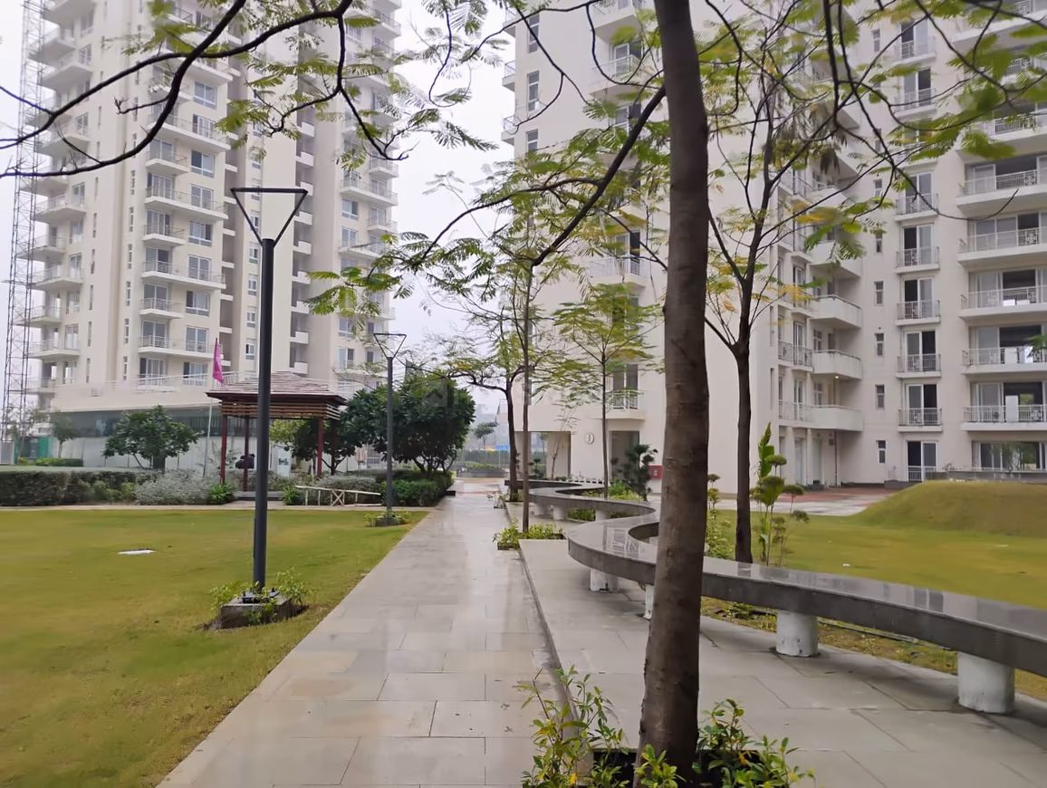 Vatika Sovereign Park - Image 31