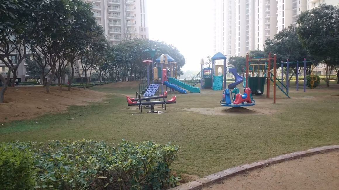 DLF Park Place - Image 41