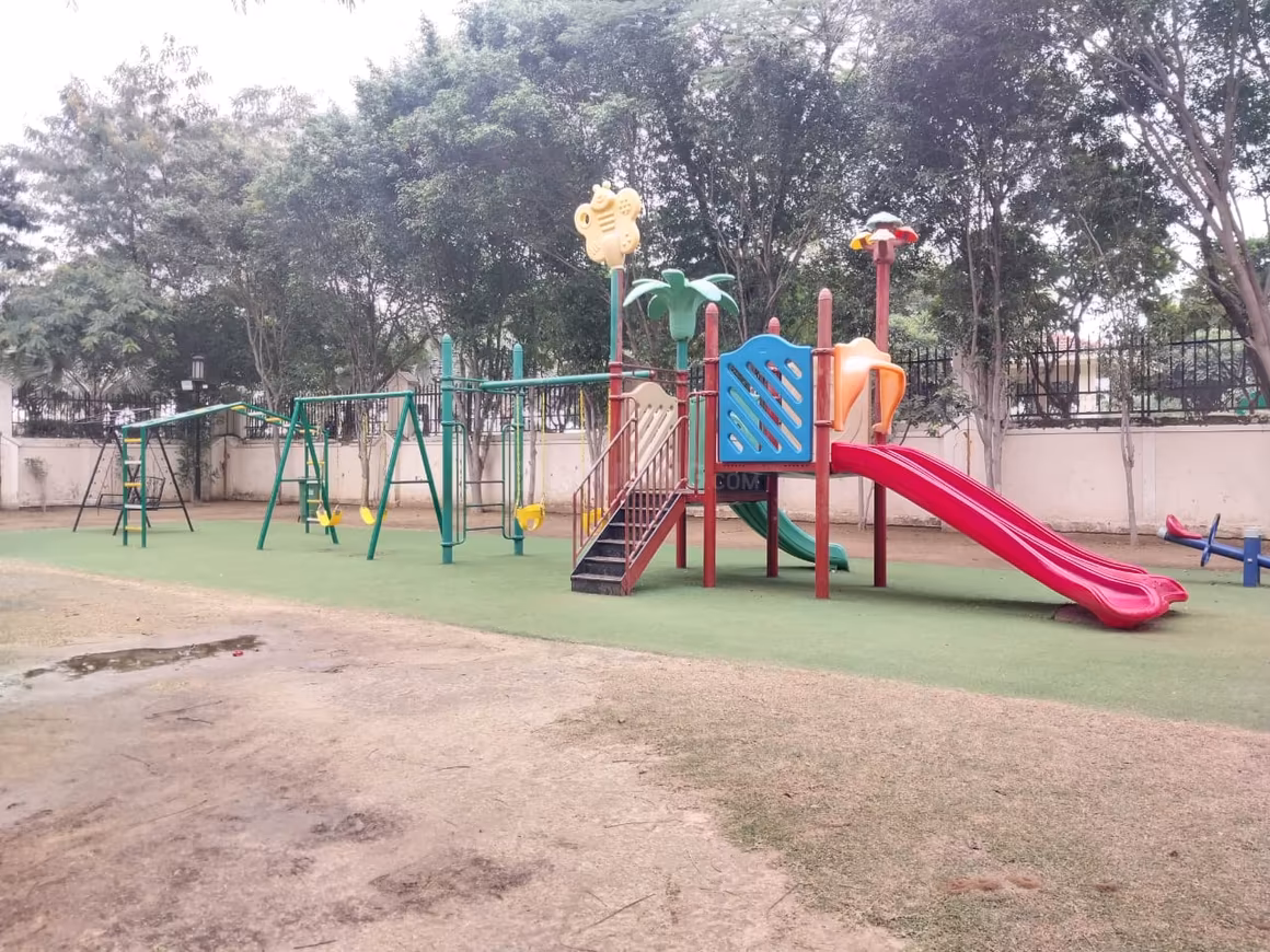 DLF New Town Heights - Image 23