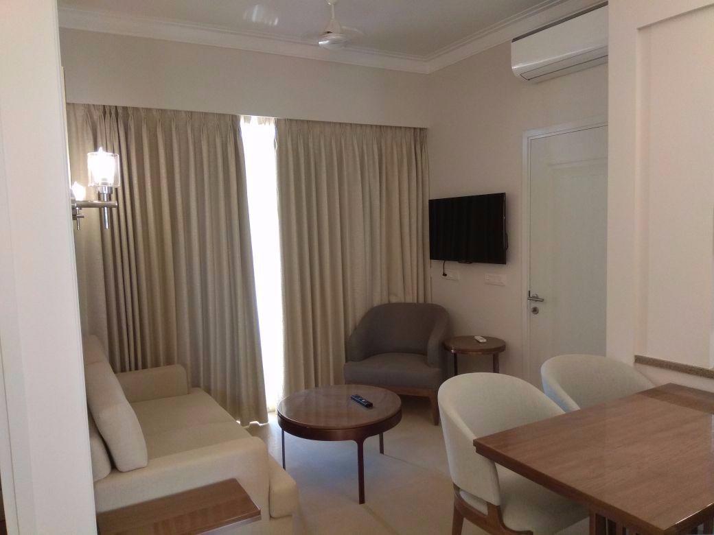 Central Park Cerise Floors - Image 10