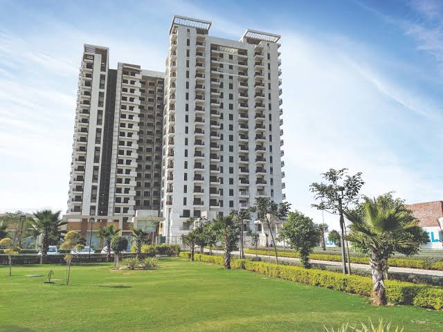 Eldeco Acclaim - Image 3