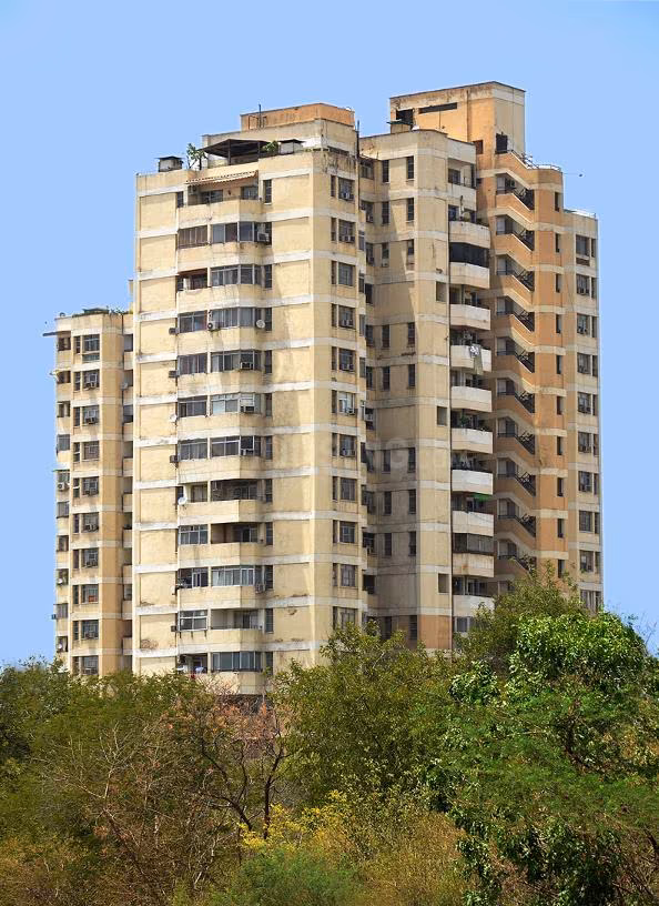 DLF Silver Oaks - Image 4
