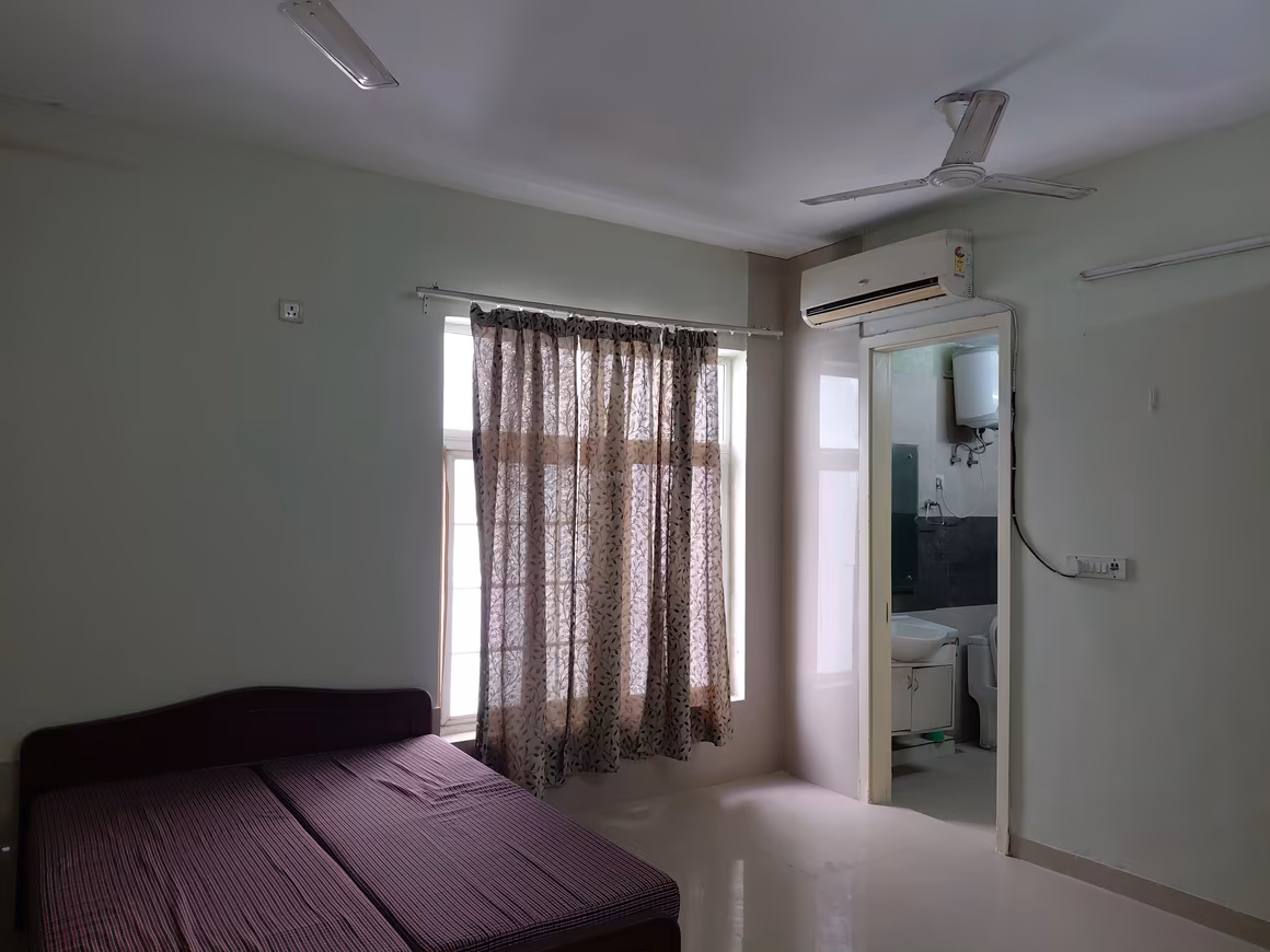 DDA Shanti Kunj Apartment - Image 18