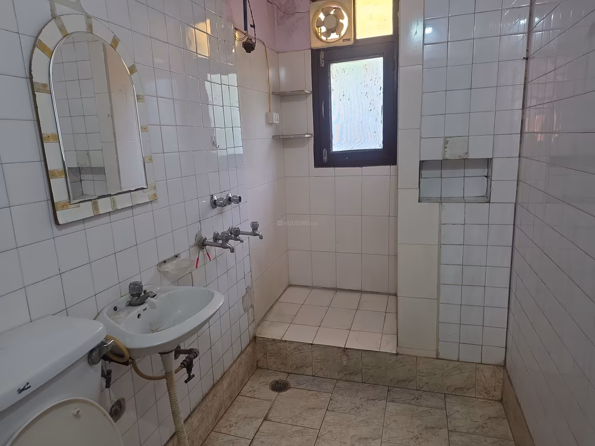 DDA Shanti Kunj Apartment - Image 23