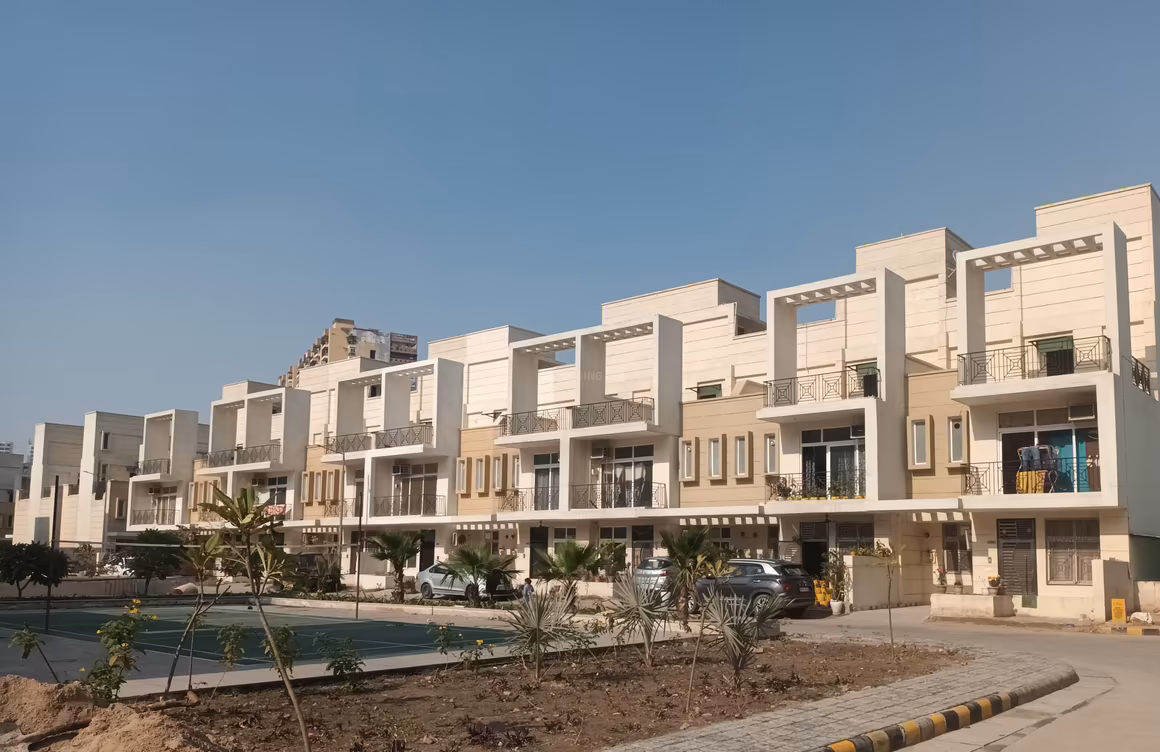Amrapali Dream Valley - Image 2