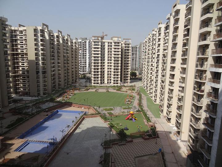 Gaursons Hi Tech Gaur City - Image 6