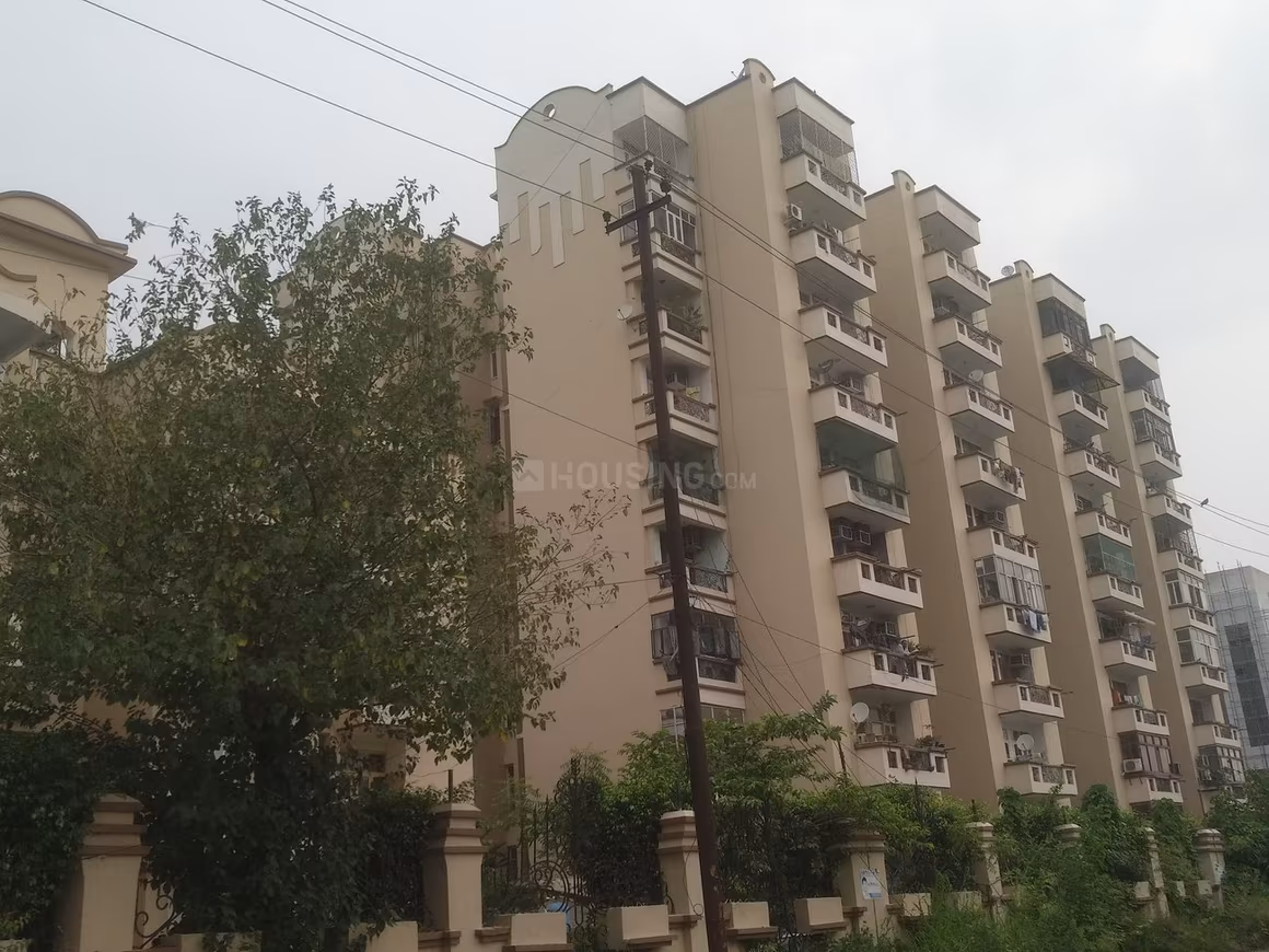 Kesar Garden Apartment - Image 1