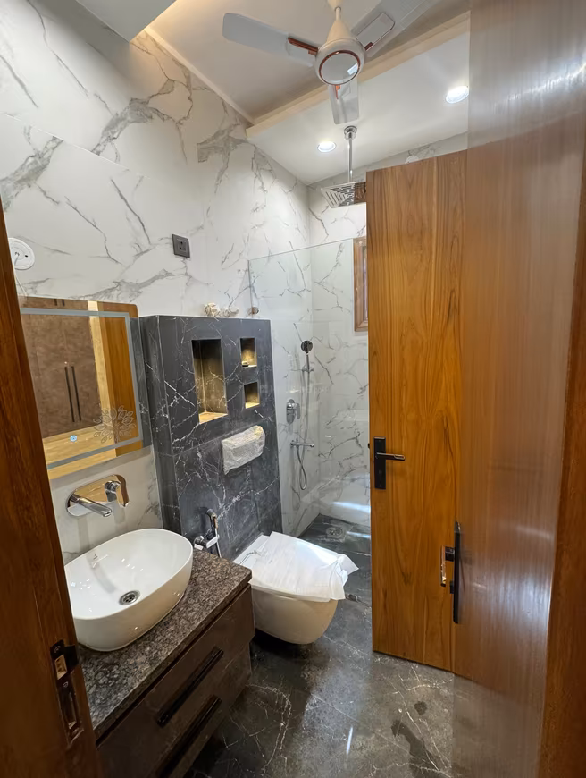 Homz Luxury Floors - Image 8