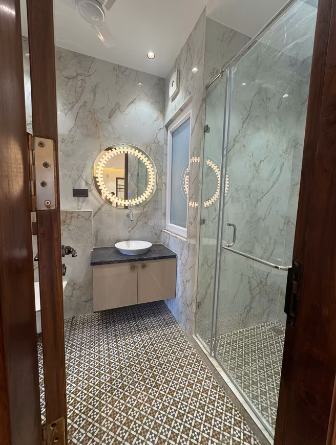 Homz Luxury Floors - Image 9