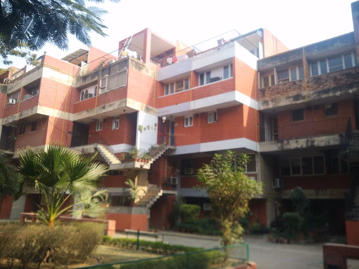 DDA Tara Apartments - Image 2