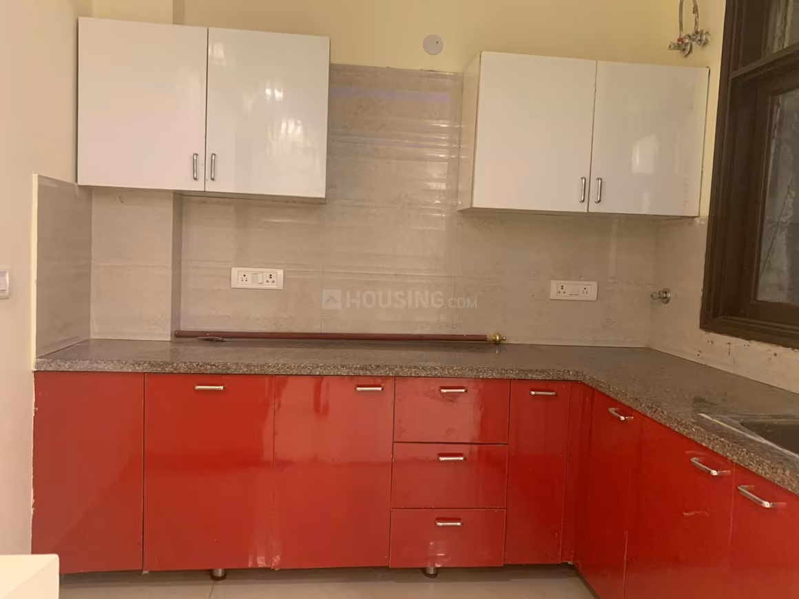 DDA Tara Apartments - Image 6