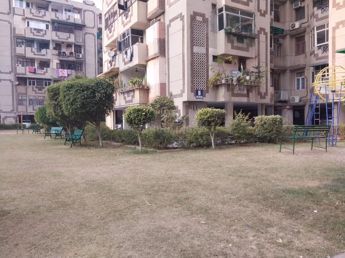 CGHS Everest Apartment - Image 6