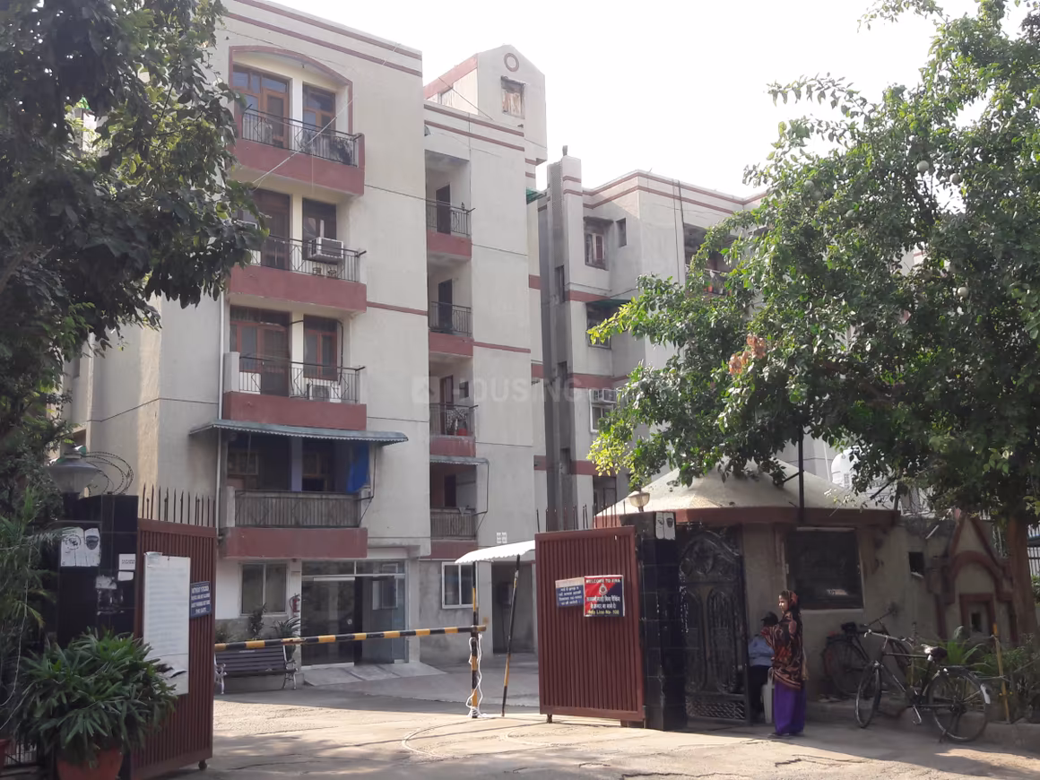 Park View Apartments - Image 1