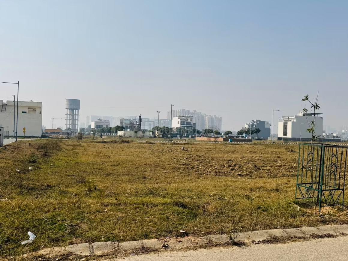 Pavitra Realtors