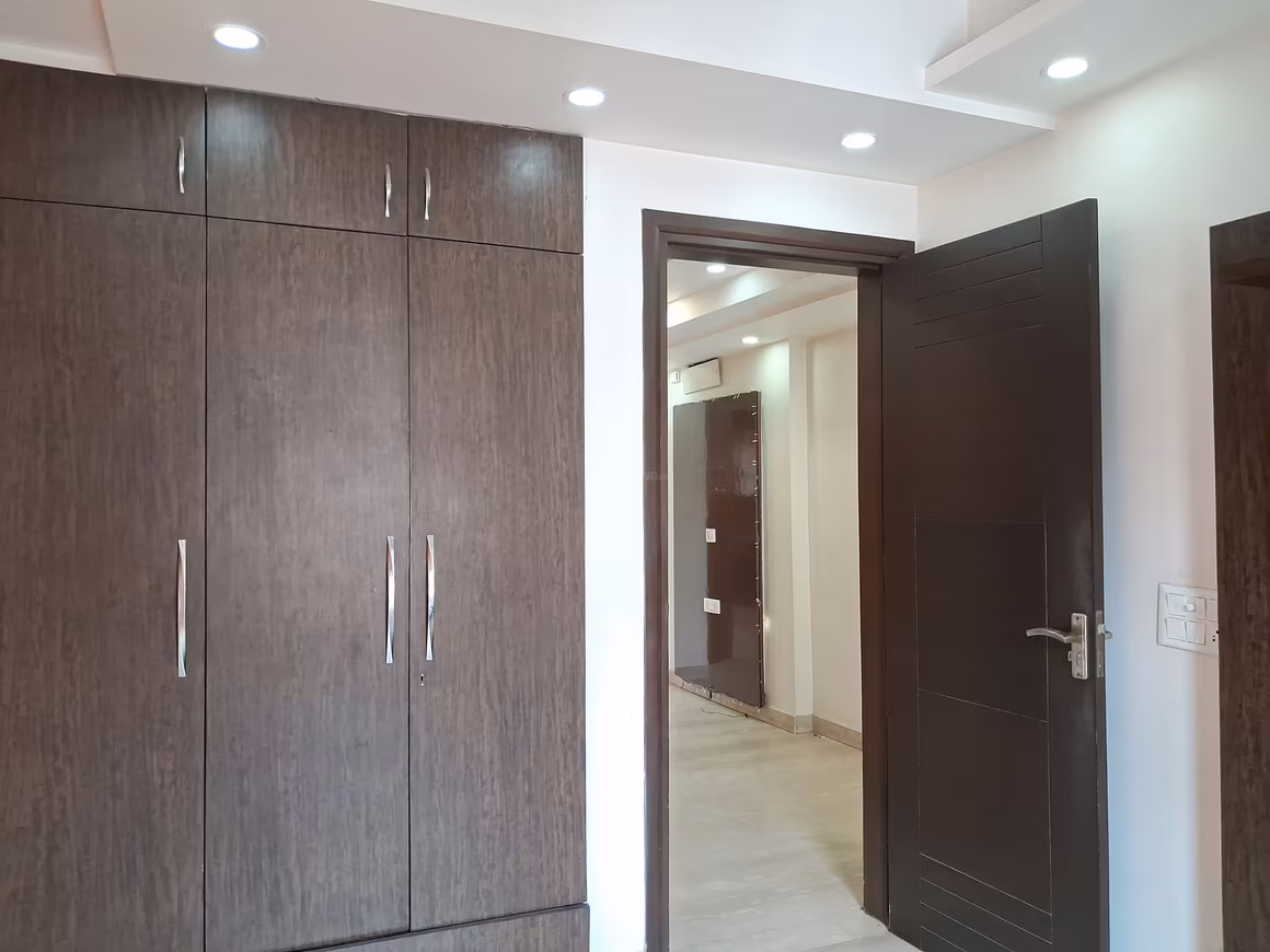 Nagin Lake Apartment - Image 2