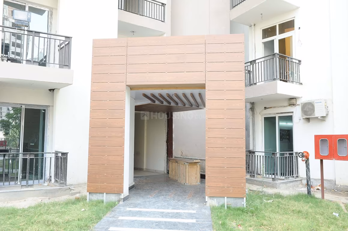 Sikka Karnam Greens - Image 35