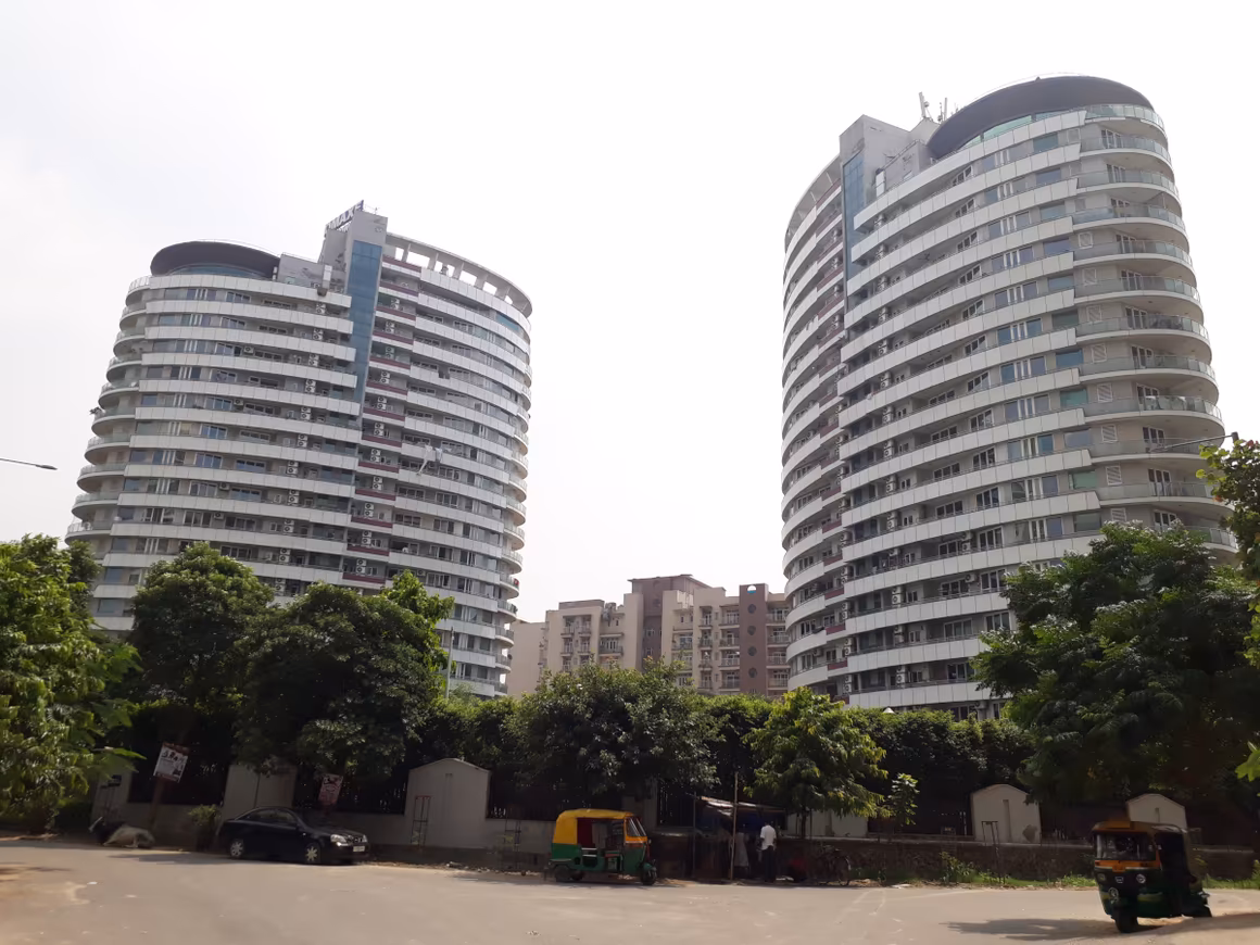 Omaxe Twin Towers - Image 5
