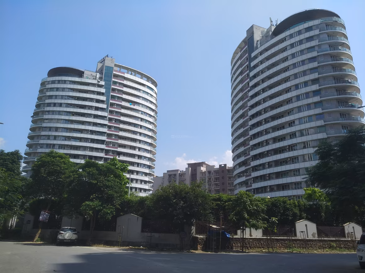 Omaxe Twin Towers - Image 13