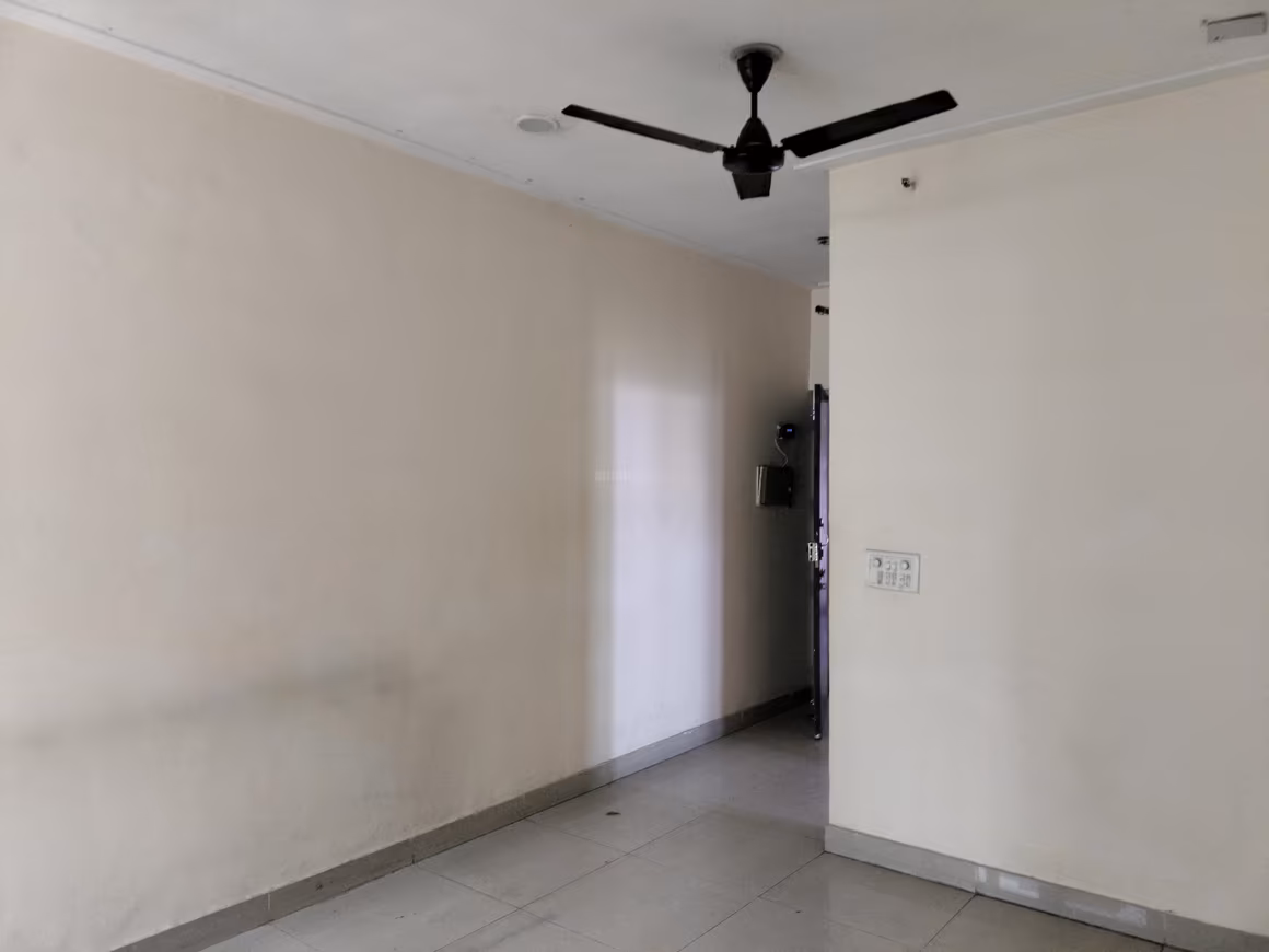 Gaur City 2 12th Avenue - Image 2