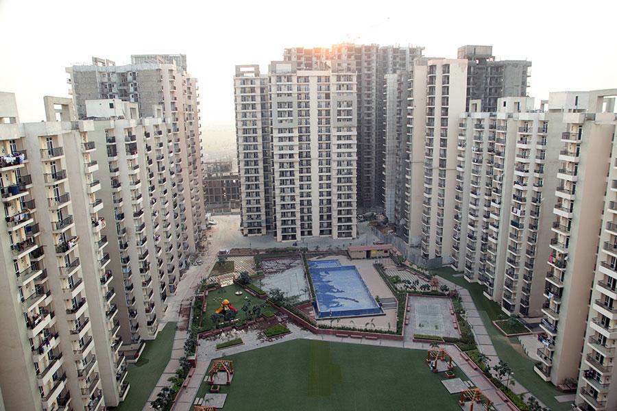 Gaursons Gaur City 1st Avenue - Image 2