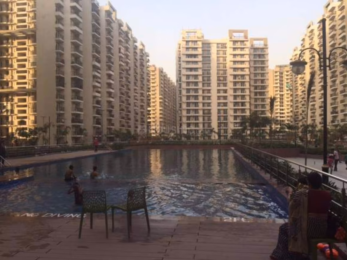 Gaursons Gaur City 1st Avenue - Image 22