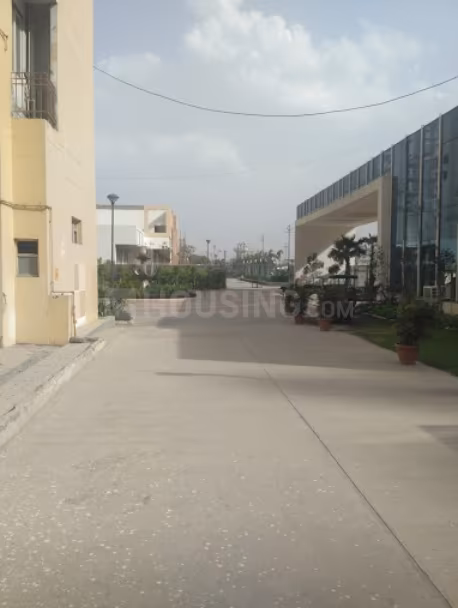 Ajnara Le Garden Phase 3 Tower K L M & N - Image 13