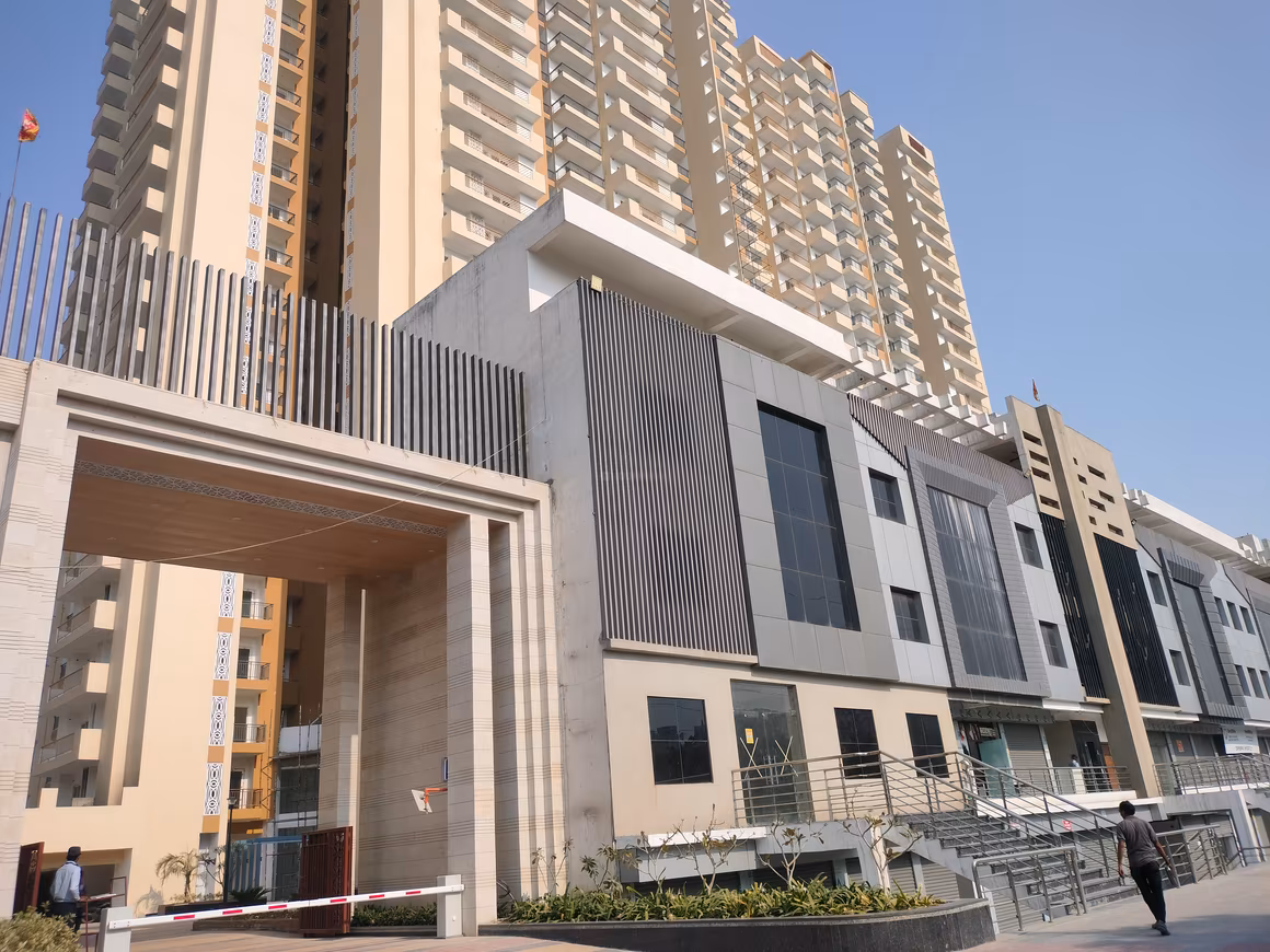 Nirala Estate II - Image 35