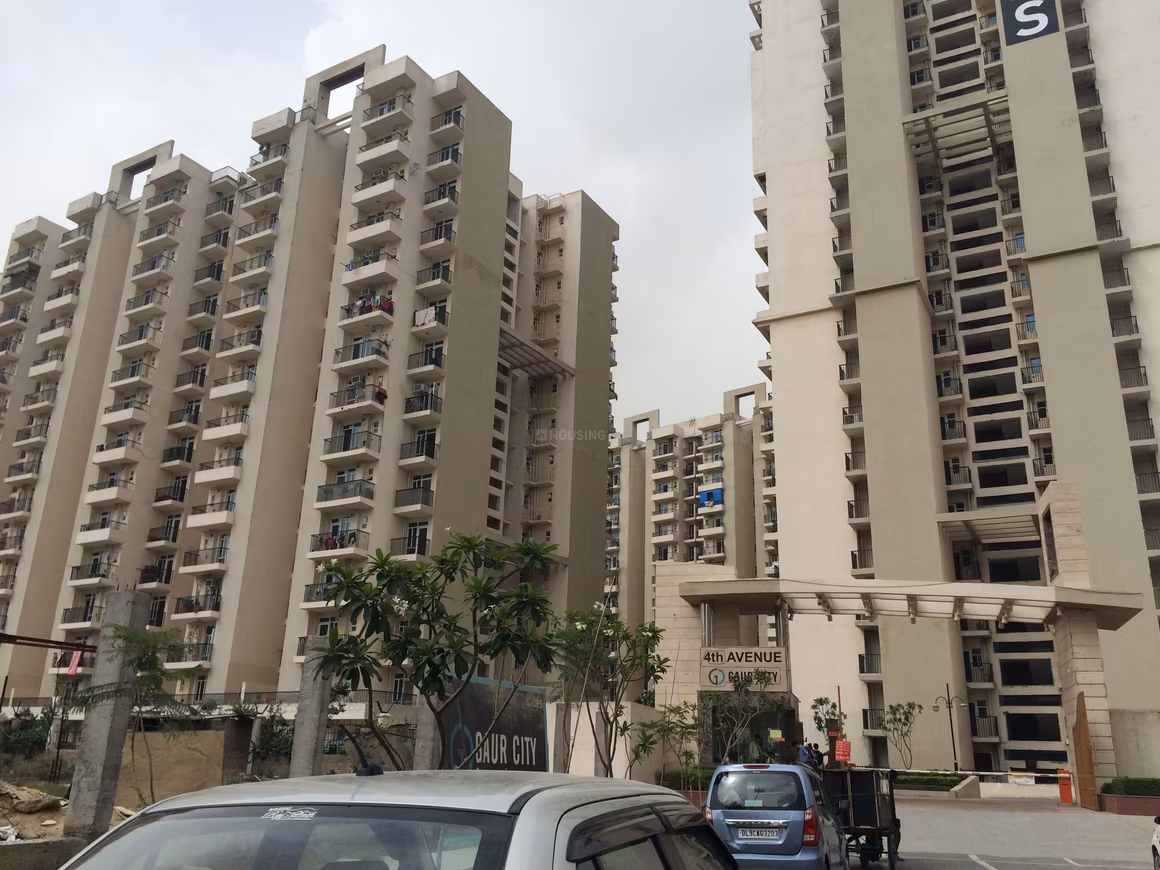 Gaur City 4th Avenue - Image 4
