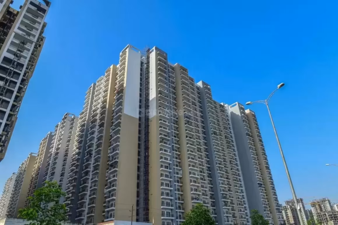 Panchsheel Greens II Tower E6 E7 D3 And D4 - Image 3