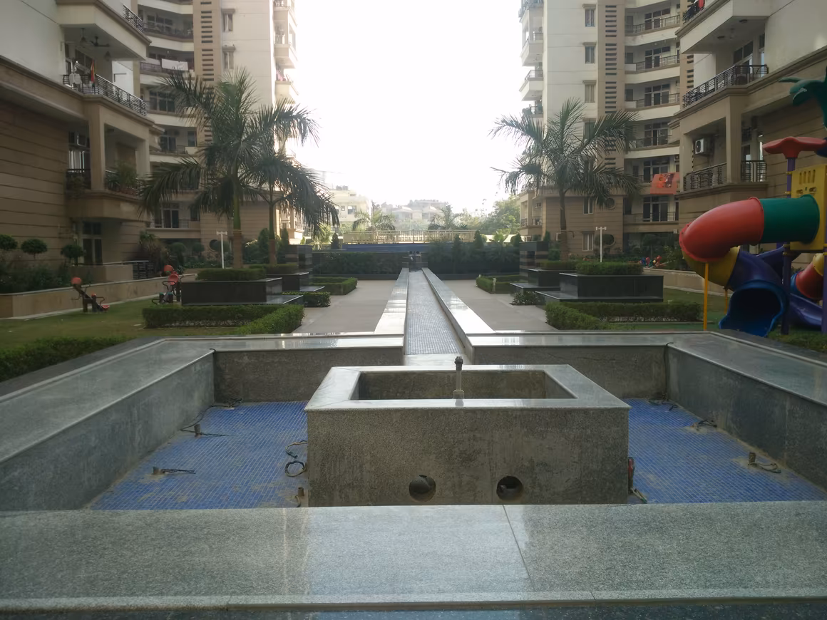 Ramprastha Pearl Court - Image 17