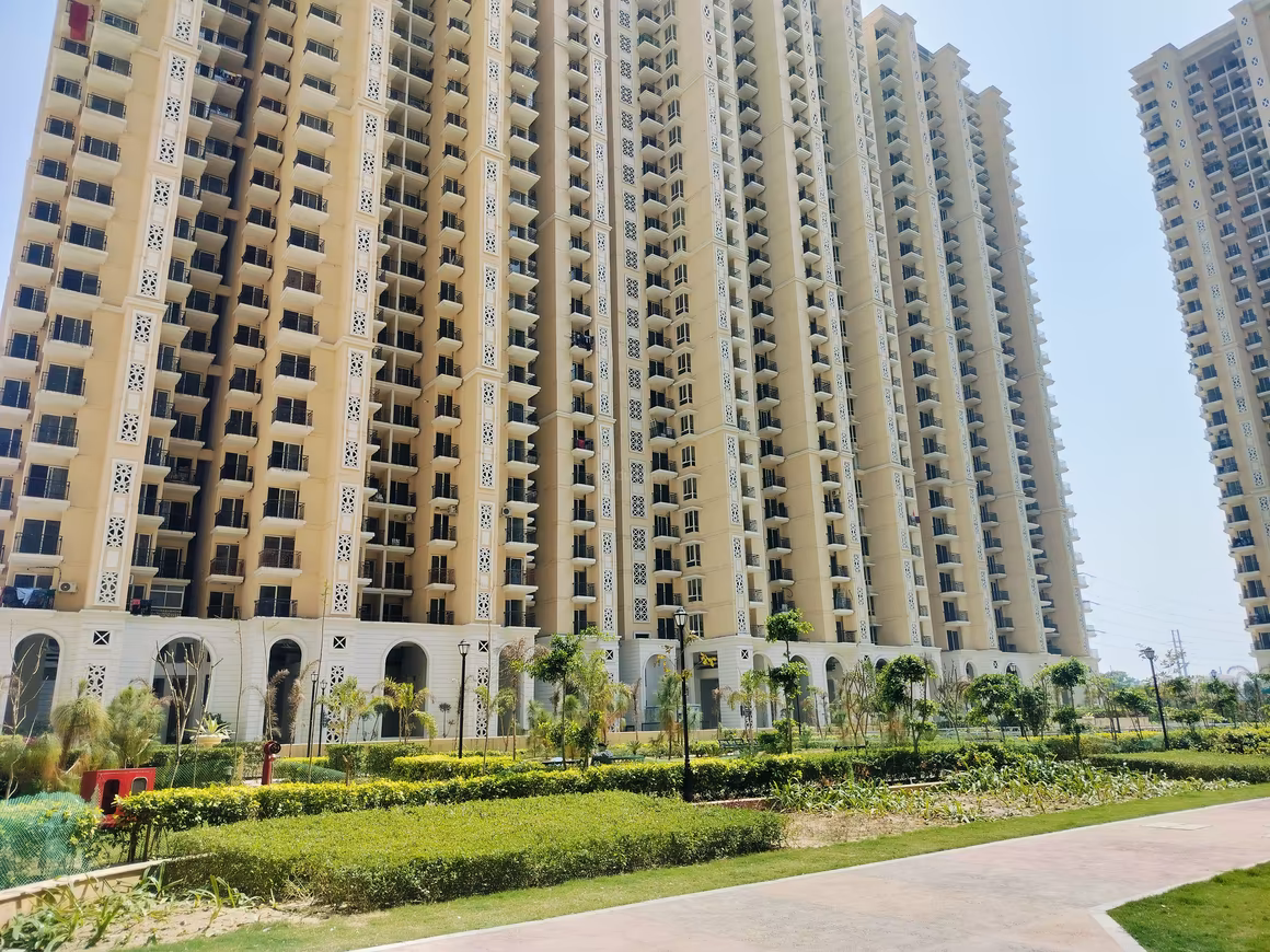 Prateek Grand City - Image 2