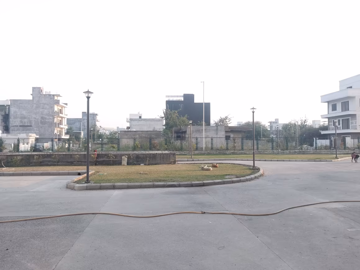 Jaypee Kensington Boulevard - Image 21