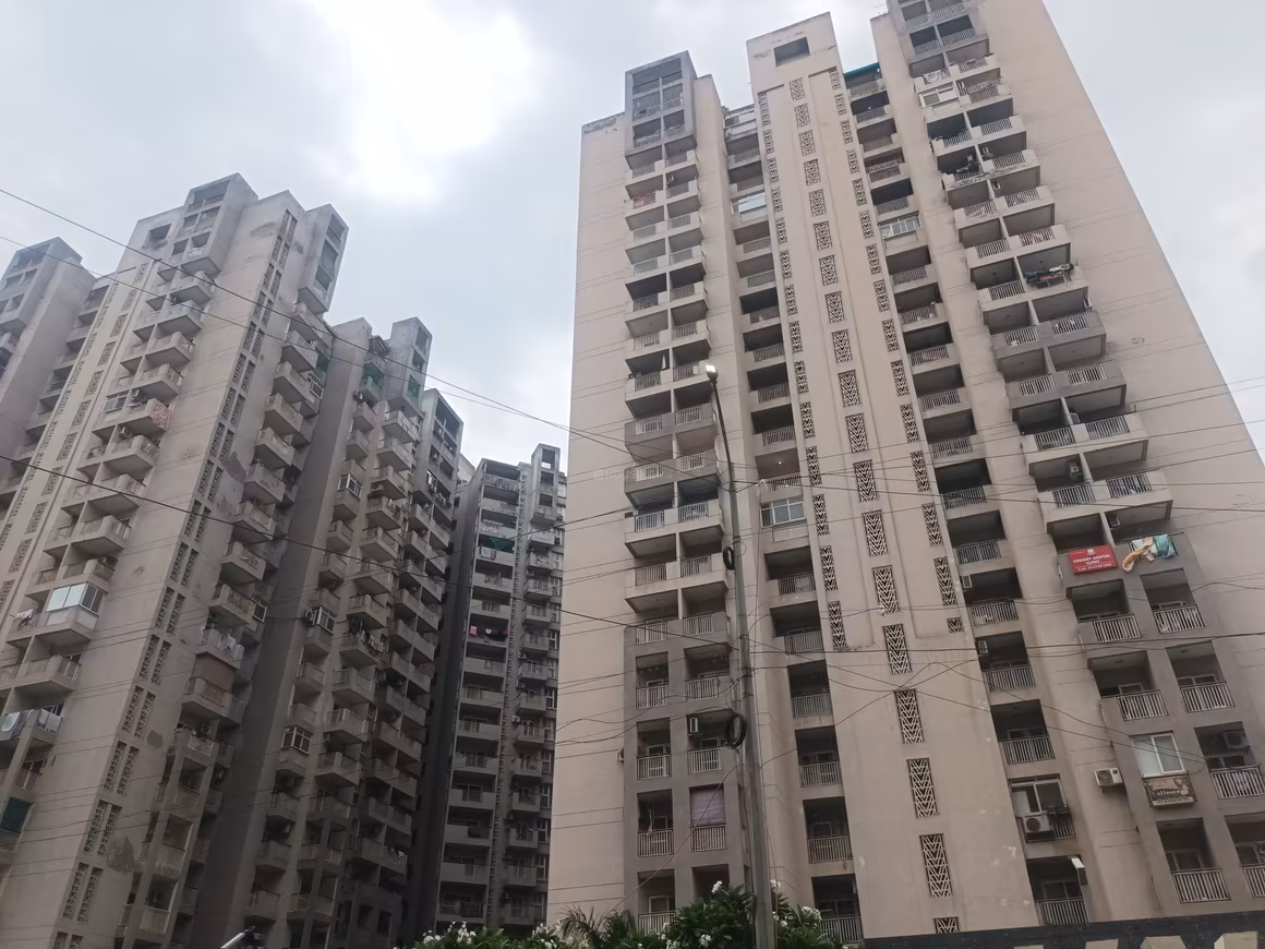 Shri Radha Sky Gardens - Image 2