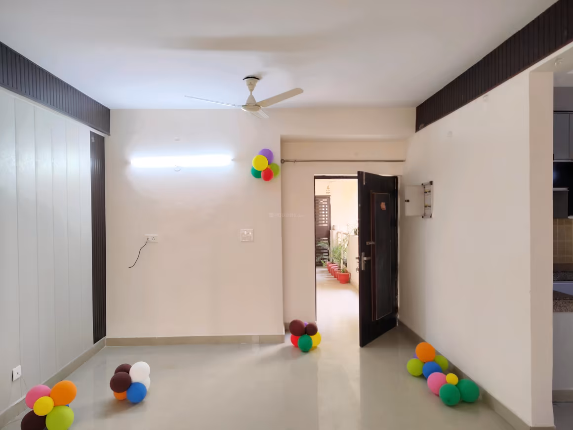 Supertech Czar Suites - Image 5