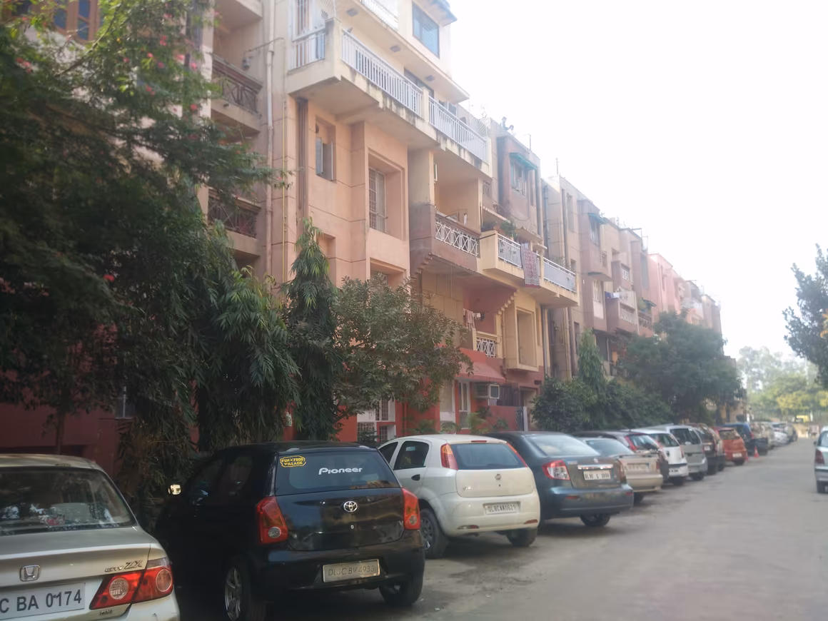 DDA Santushti Apartment - Image 2